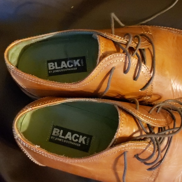 Shoes - Picture 4 of 4